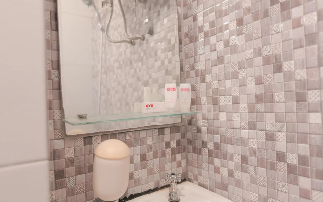 Super OYO Capital O 141 Fatmawati Cozy Residence