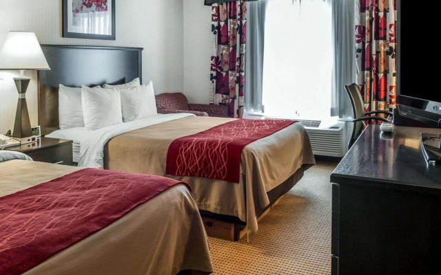 Quality Inn & Suites Farmington