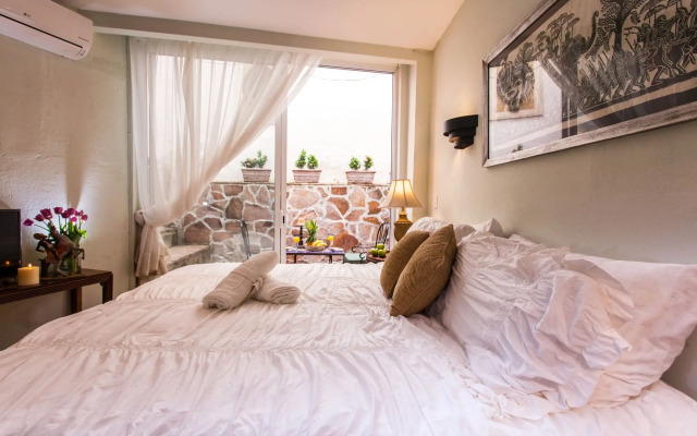 Garlands del Rio Riverside Boutique Hotel