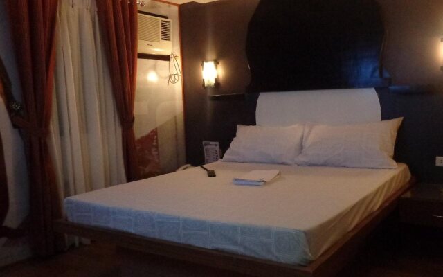 Icon Hotel Macapagal