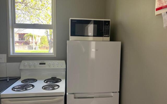 Golden Leaf Apartments