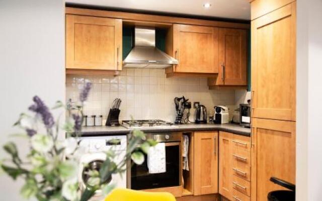 Stylish Manchester Apartment - Great Location