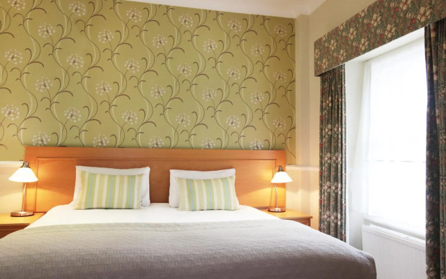 Victoria Square Hotel