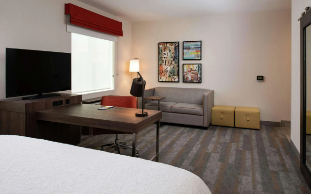 Hampton Inn & Suites Buena Park