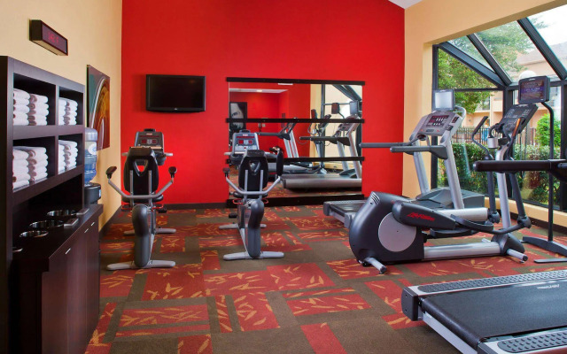 Courtyard by Marriott Memphis Airport
