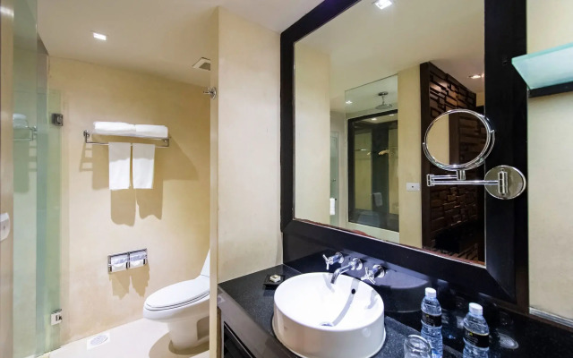 Impiana Beachfront Resort Patong, Phuket