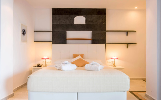 Hotel Antinea Suites & SPA