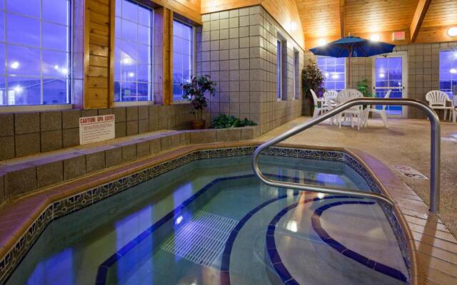 Paynesville Inn And Suites