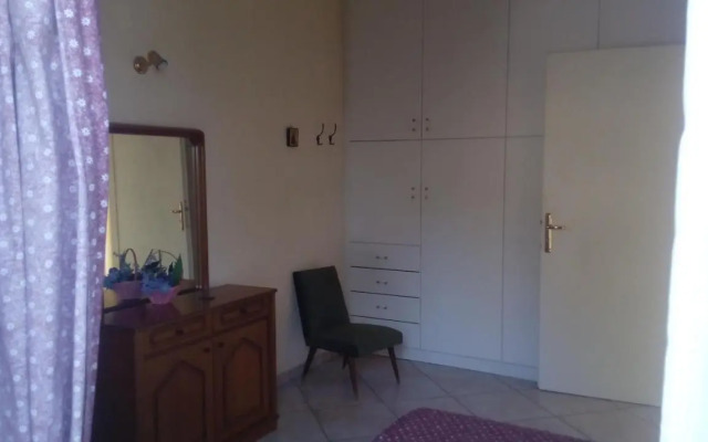 Anna's Apartment and Studio