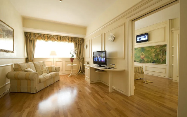 Mood Hotel