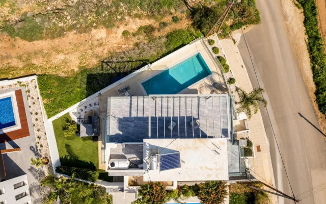 Seaside Luxury Villa