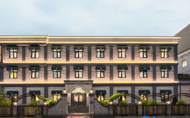Memory Hotel