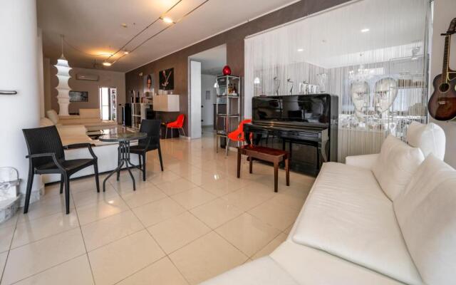 Villa Floyd Charming Rooms B&B