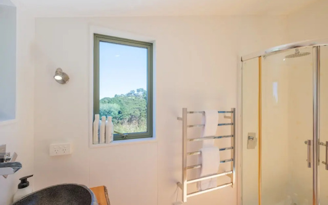 Awaawa Yurts - Papa Yurt