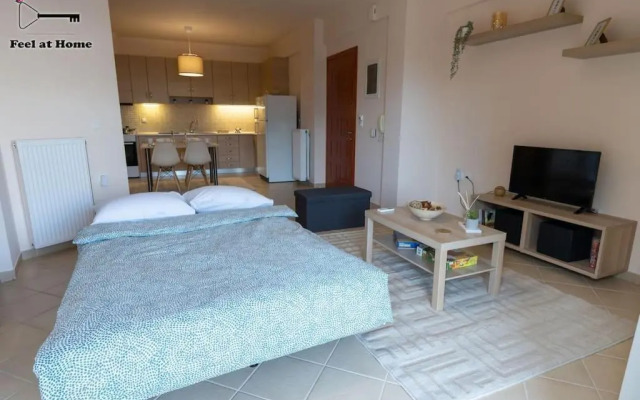 Feel at Home - Kalamata - Near the center