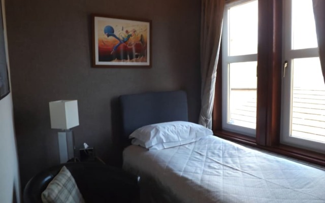 Pitreavie Guest House