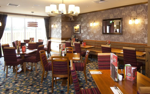Premier Inn Exeter - M5 J29