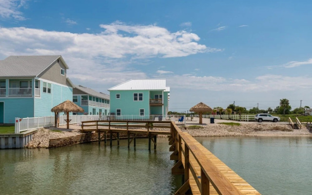 An Exclusive Waterfront Property