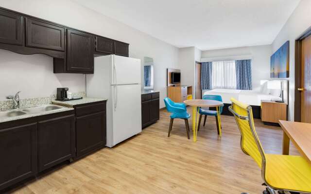 Days Inn by Wyndham Bernalillo