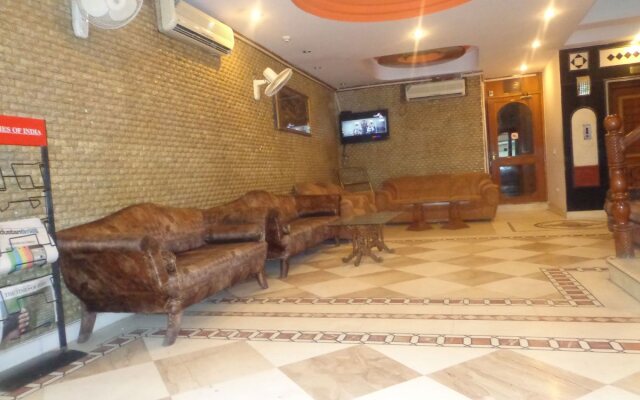 Hotel Metro City