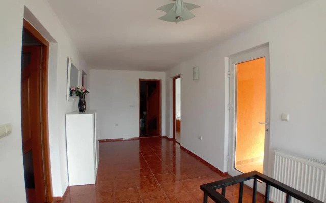 Casa Larisa