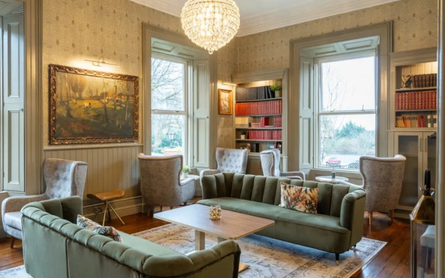 Brandon House Hotel