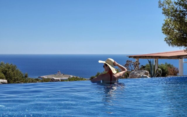 Luxury Villa Ocean Seeker with Pool