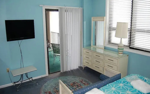 Arcadian II 15-B - 2 Br Condo