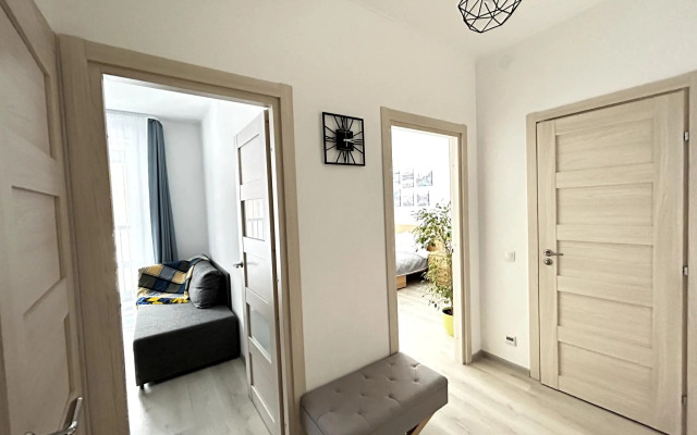 Apartments on Tulonskaya alley 8