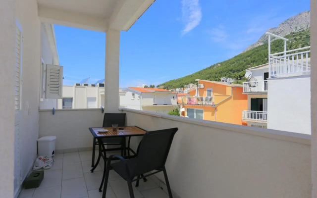 Apartments with a parking space Baska Voda, Makarska - 6773