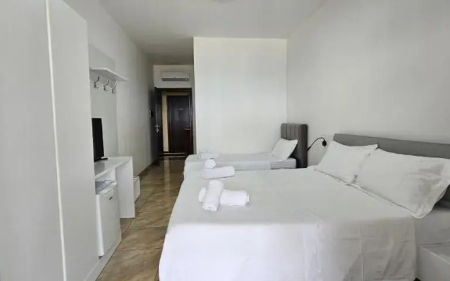 Hotel Pirro