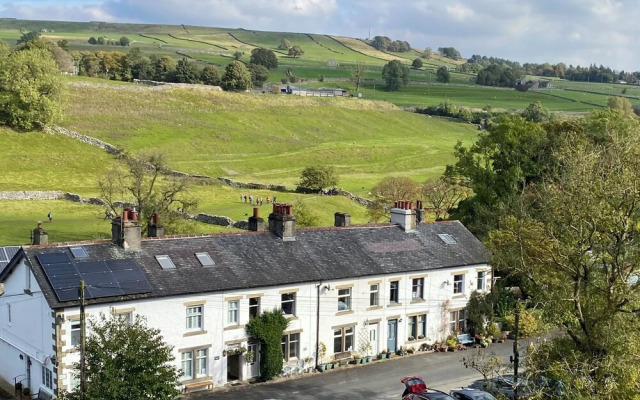 hotelImage