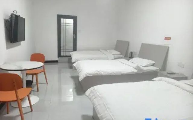 Korla Longzeyuan Hotel