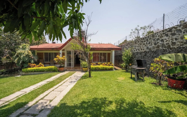 Vacation house with pool - Temixco 2 BR