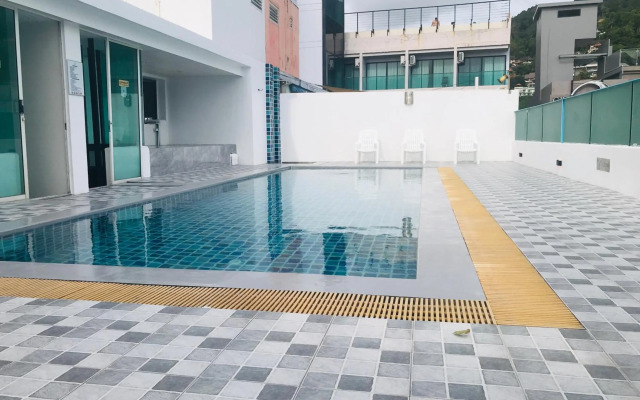iCheck inn Central Patong