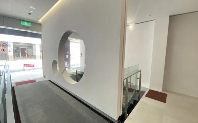 Huru House