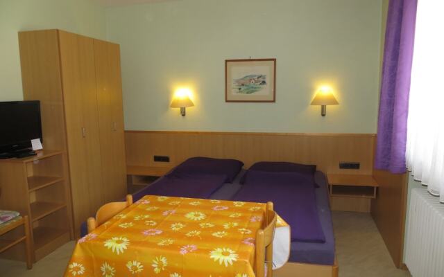 Rotes Ross Burghaslach