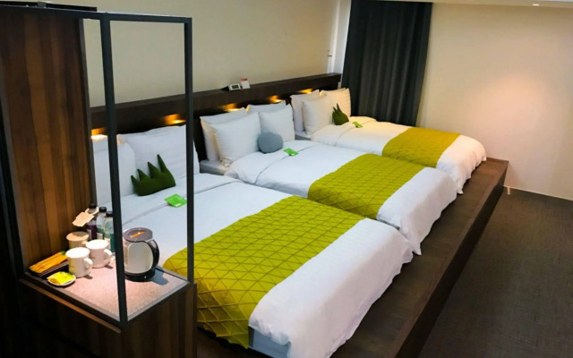 Metro Hotel