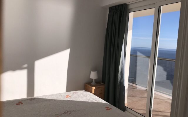 Apartamento President B-14