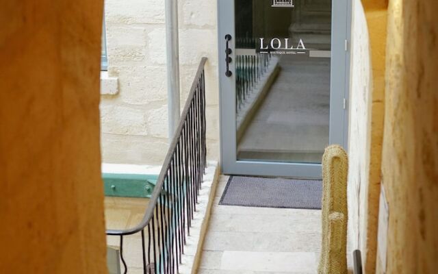 Hotel Lola
