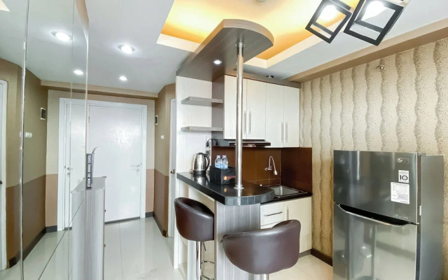 Best Price And Relaxing 1Br At Green Pramuka City Apartment