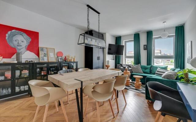 Blue Mandarin Old Town