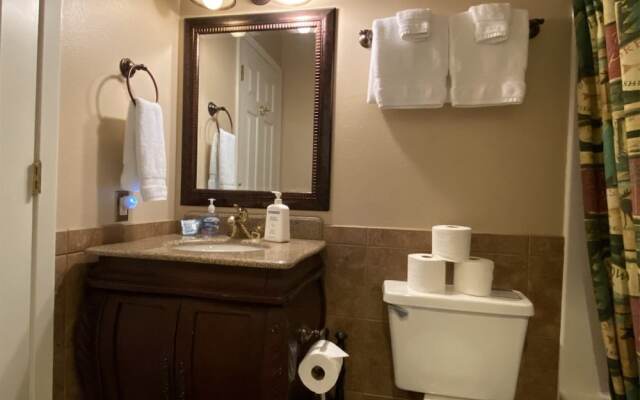 Mountain Harbor #204 2 Bedroom Condo