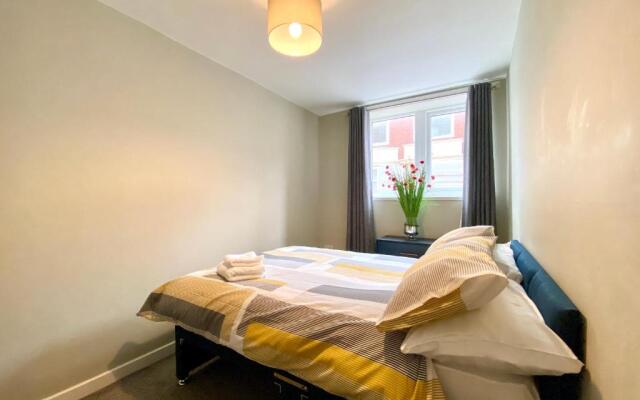 Fabulous 1 Bedroom Apartment - sleeps 4
