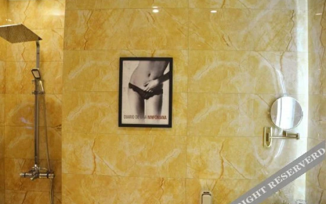 Peninsula Hotel (Xuancheng Xinglong International Plaza)