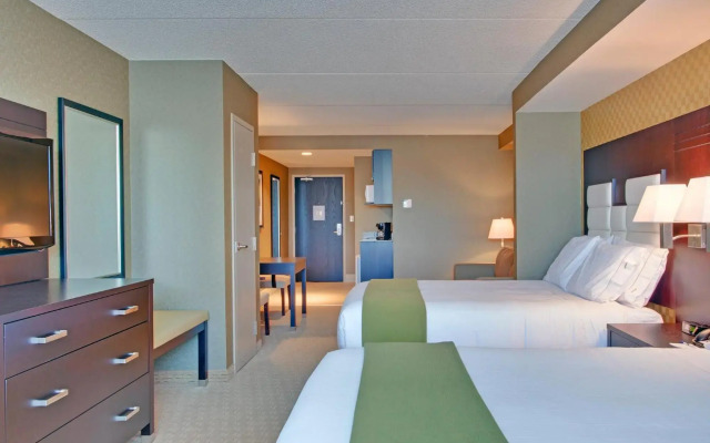 Holiday Inn Express & Suites Ottawa West - Nepean by IHG