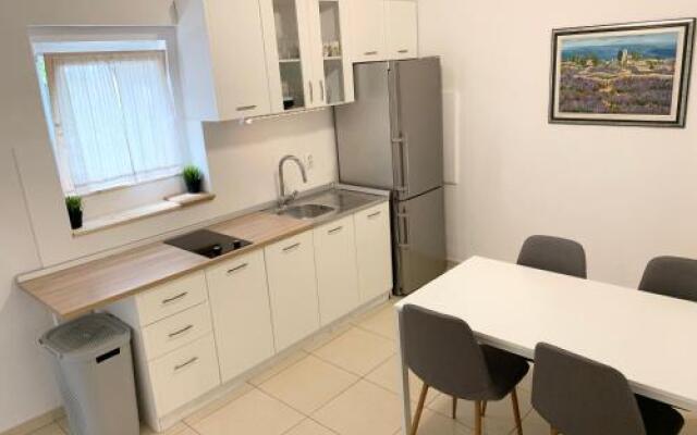 Summer Apartment 2