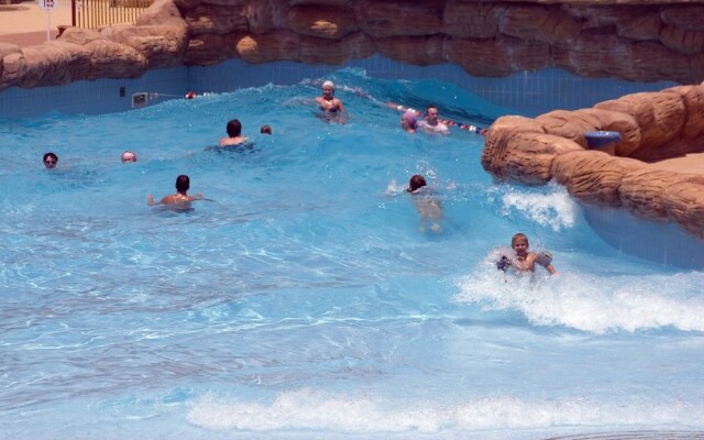 Parrotel Aquapark Resort