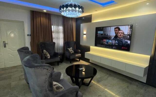 Luxury 4 Bedroom In Magodo