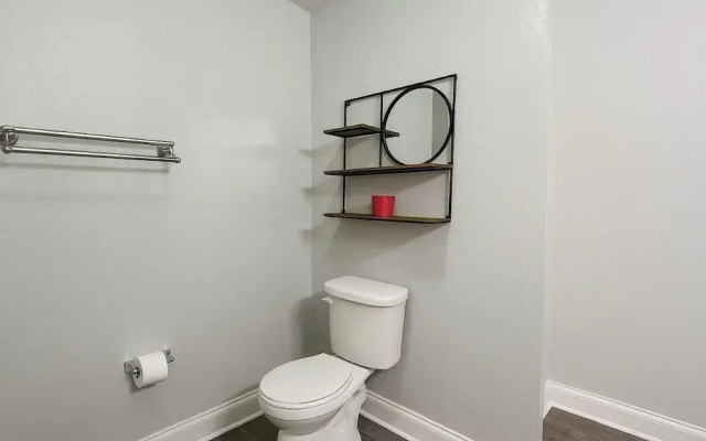 3BR Townhome w/ Pool & BBQ Near Disney